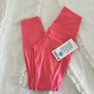 BNWOT Lululemon Align HR 25” leggings